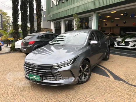 BYD King 1.5 Dm-I Phev Gl Automático 4 portas