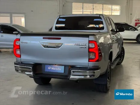 HILUX 2.8 D-4D TURBO DIESEL CD SRX 4X4 AUTOMÁTICO