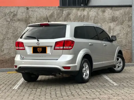 FREEMONT 2.4 EMOTION 16V GASOLINA 4P AUTOMÁTICO