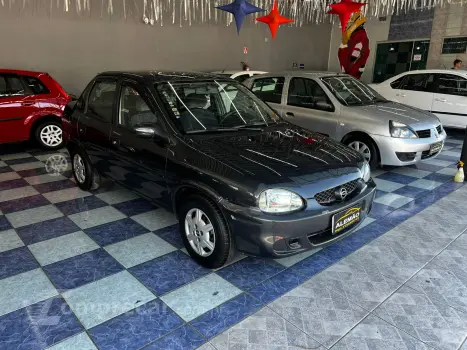CORSA 1.0 MPFI Milenium Sedan 8V