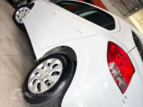 ONIX - 1.4 MPFI LT 8V 4P MANUAL