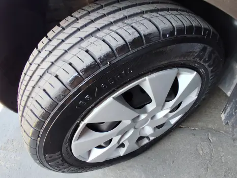 ONIX 1.4 MPFI LT 8V
