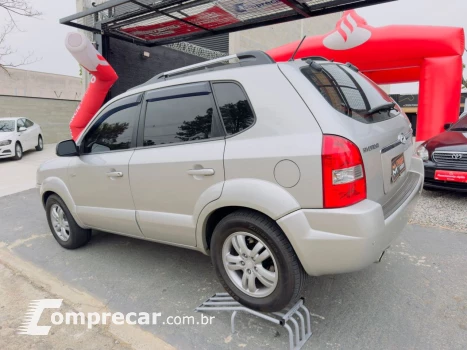 TUCSON 2.7 MPFI GLS 24V 175cv 4WD
