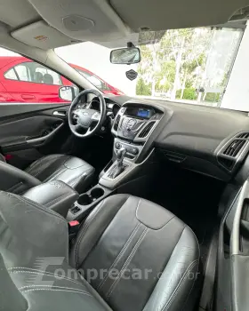 FOCUS 2.0 Titanium Hatch 16V