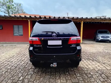 HILUX SW4 3.0 SRV 4X4 7 Lugares 16V Turbo Intercooler