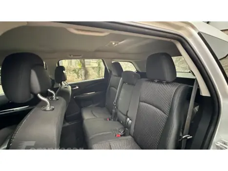 FREEMONT 2.4 EMOTION 16V GASOLINA 4P AUTOMÁTICO