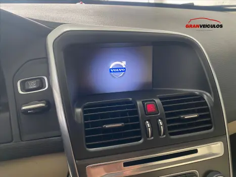 XC60 2.0 T5 DYNAMIC FWD TURBO GASOLINA 4P AUTOMÁT
