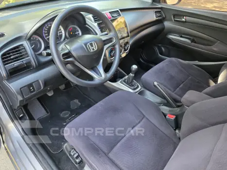 CITY 1.5 LX Sedan 16V