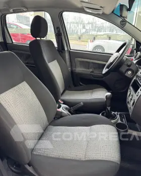 FIESTA 1.6 MPI Class Sedan 8V