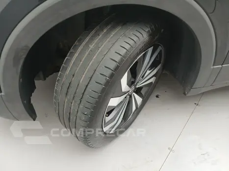 T-CROSS 1.0 200 TSI TOTAL FLEX AUTOMÁTICO