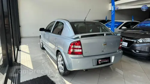 ASTRA 2.0 MPFI Advantage 8V