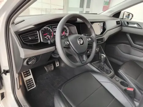 Virtus 1.0 4P 200 TSI FLEX COMFORTLINE AUTOMÁTICO