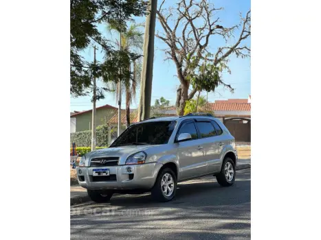 Hyundai TUCSON 2.0 MPFI GLS 16V 143CV 2WD GASOLINA 4P AUTOMÁTICO 5 portas