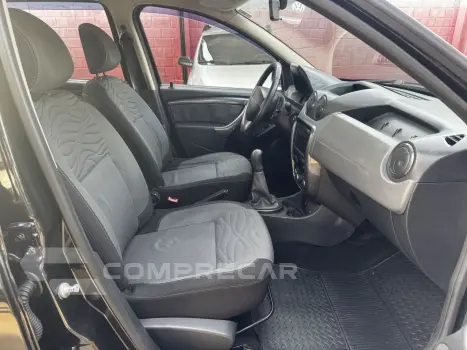 Duster 1.6 16V 4P FLEX TECH ROAD