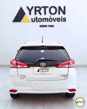 Yaris Hatch 1.3 16V 4P FLEX XL PLUS TECH MULTIDRIVE AUTOMÁTI
