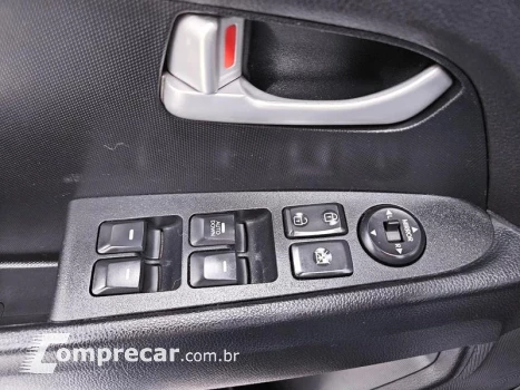 KIA SPORTAGE LX 2.0 G2