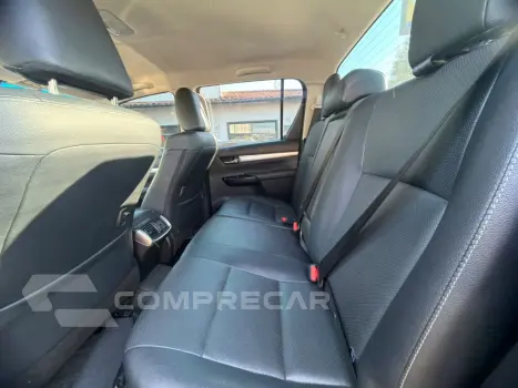 Hilux Caminhonete 2.8 16V SRX 4X4 DIESEL CABINE DUPLA AUTOMÁ