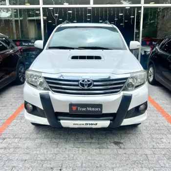 HILUX SW4 3.0 SRV 4X4 7 Lugares 16V Turbo Intercooler