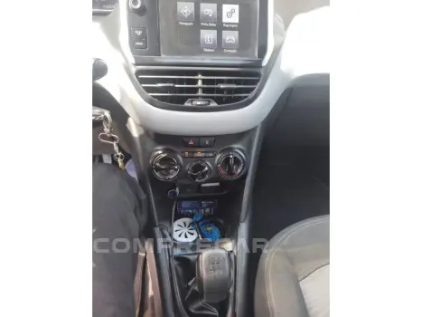 208 1.5 ACTIVE PACK 8V FLEX 4P MANUAL