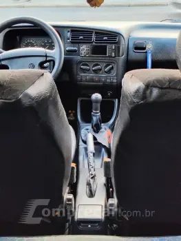 Golf GL 1.8/ 2.0i 4p