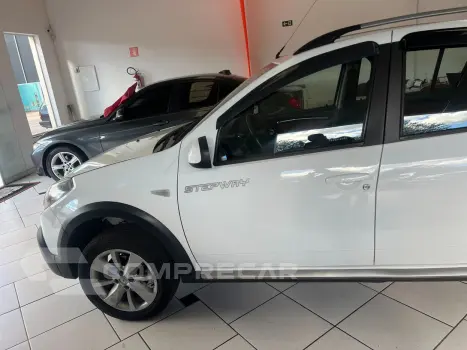 SANDERO 1.6 STEPWAY 16V RENAULT