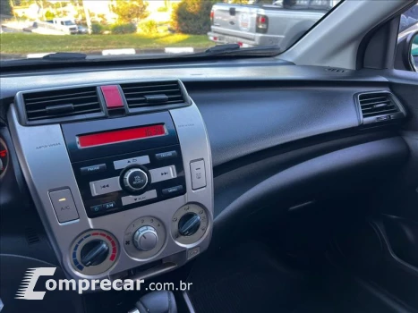 CITY 1.5 LX Sedan 16V