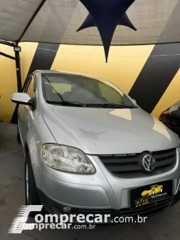 Volkswagen FOX 1.6 MI Plus 8V 4 portas