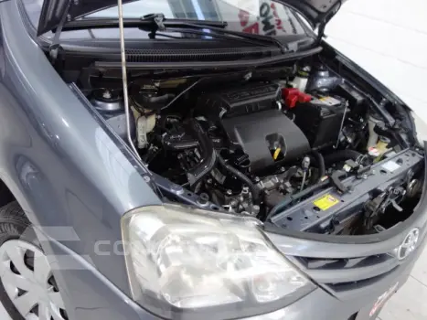 ETIOS HATCH - 1.3 X 16V 4P MANUAL