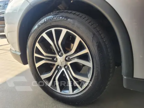 OUTLANDER 2.0 16V 160cv Aut.