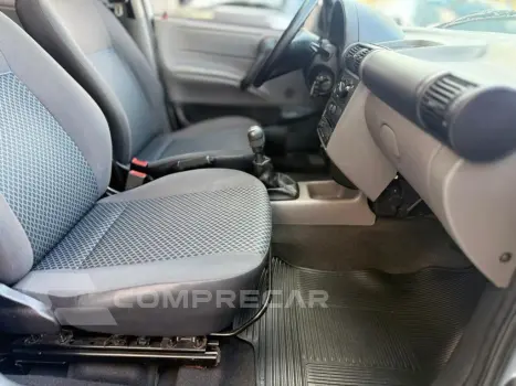 CLASSIC 1.0 MPFI LS 8V FLEX 4P MANUAL