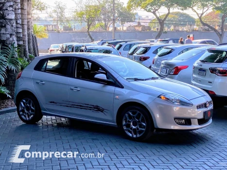 Fiat BRAVO 1.8 Essence 16V 4 portas