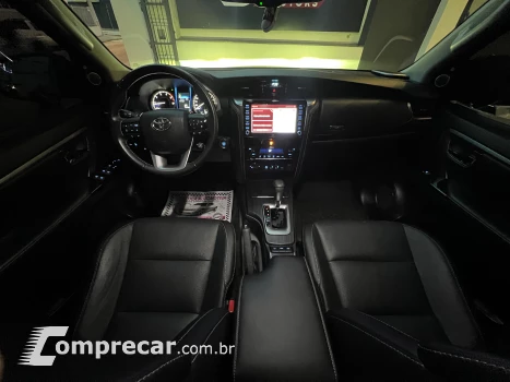 HILUX SW4 2.8 D-4d Turbo SRX 7L 4X4