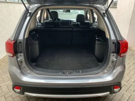 OUTLANDER 2.0 16V 160cv Aut.