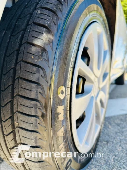 SANDERO 1.0 12V SCE Authentique