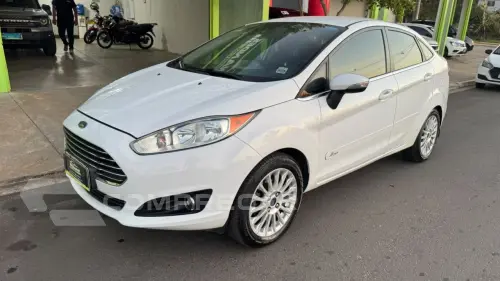 FORD Fiesta Sedan 1.6 4P FLEX TITANIUM POWERSHIFT AUTOMÁTICO 4 portas