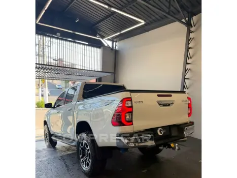 HILUX 2.8 D-4D TURBO DIESEL CD SRX 4X4 AUTOMÁTICO