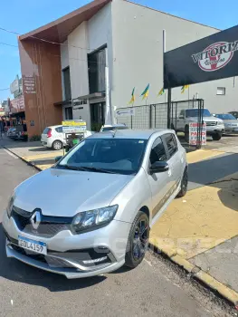 Renault SANDERO 2.0 RS 16V 4 portas
