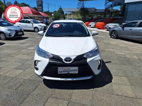 Toyota YARIS 1.5 16V FLEX SEDAN XL MULTIDRIVE 4 portas