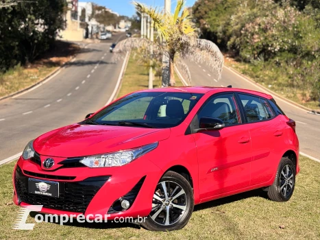 Toyota Yaris 1.5 XS CVT (Flex) 4 portas