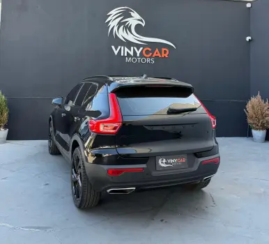 XC40 2.0 T5 R-design AWD Geartronic