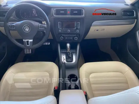 JETTA 2.0 TSI HIGHLINE 200CV GASOLINA 4P TIPTRONIC