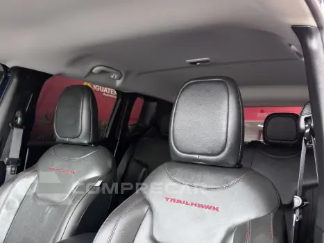 RENEGADE 1.3 T270 TURBO FLEX TRAILHAWK 4X4 AT9