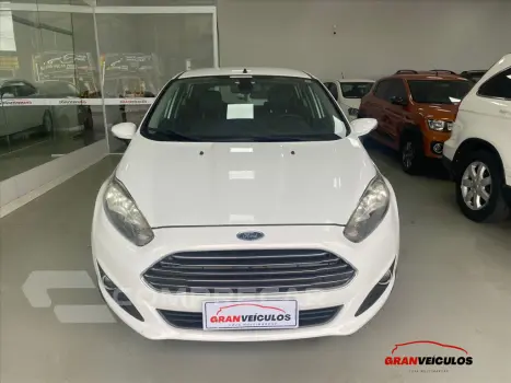 FIESTA 1.6 TITANIUM HATCH 16V FLEX 4P POWERSHIFT