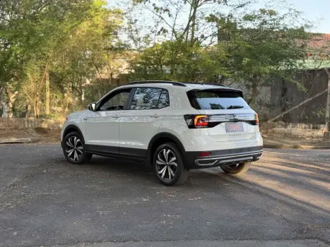 T-CROSS 1.0 200 TSI TOTAL FLEX COMFORTLINE AUTOMÁTICO