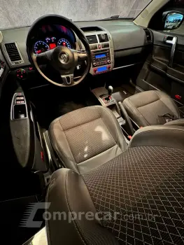 Polo Sedan 1.6 4P FLEX COMFORTLINE I-MOTION AUTOMATIZADO