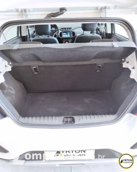 Onix Hatch 1.4 4P FLEX ACTIVE AUTOMÁTICO