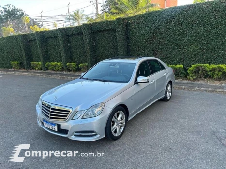 Mercedes-Benz E 250 1.8 CGI Avantgarde 16V 4 portas