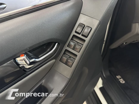 S10 2.4 FLEX LTZ CABINE DUPLA