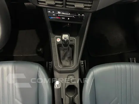 Nivus Highline outfit 1.0 200 TSI Flex Aut.