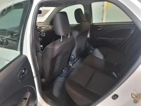 ETIOS 1.5 X Plus Sedan 16V